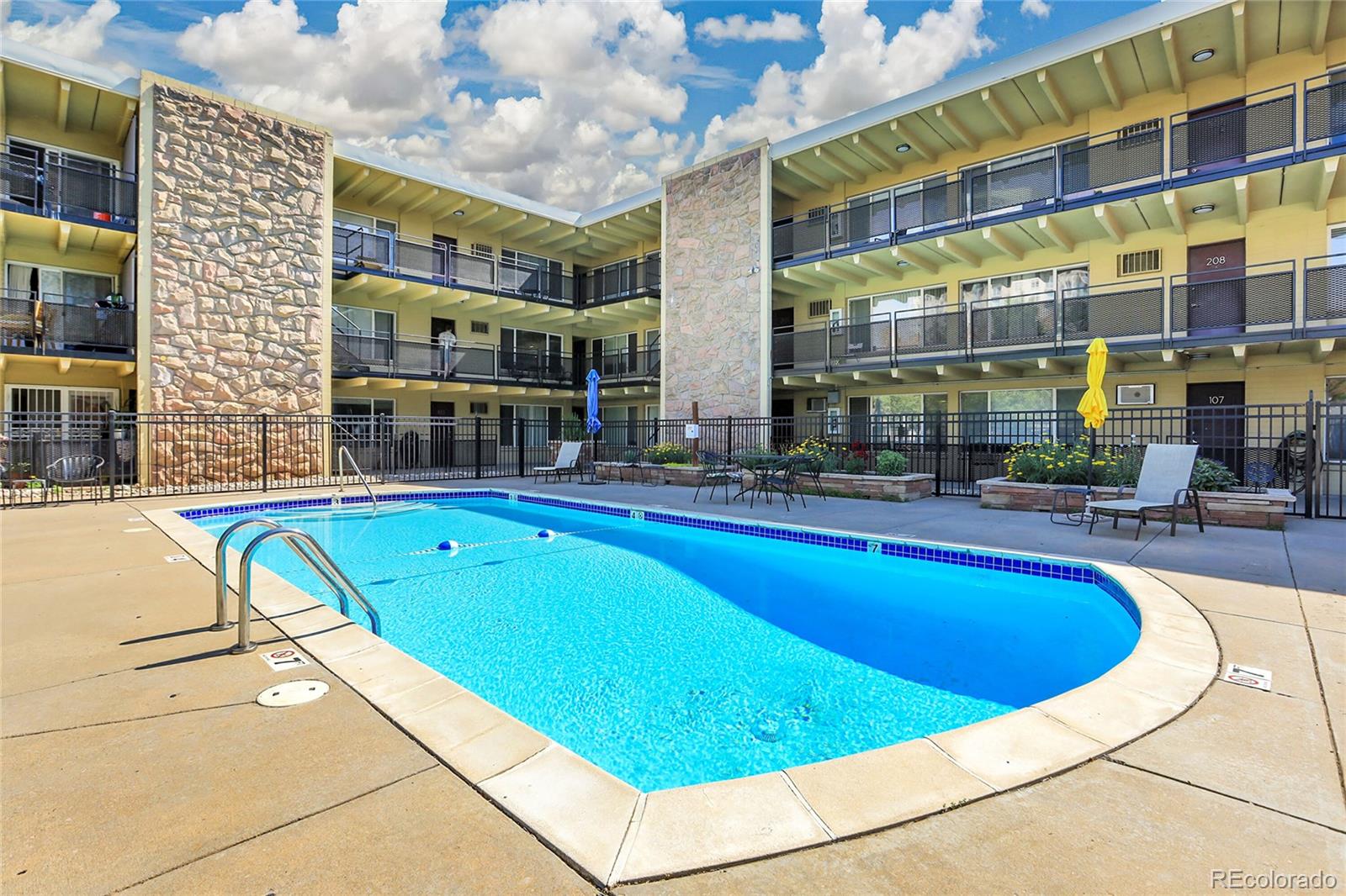 MLS Image #1 for 250 n pearl street,denver, Colorado