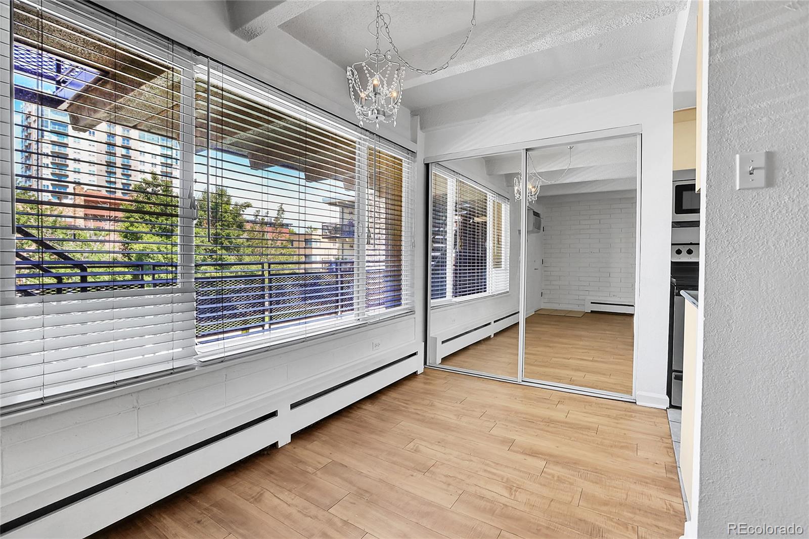 MLS Image #2 for 250 n pearl street,denver, Colorado