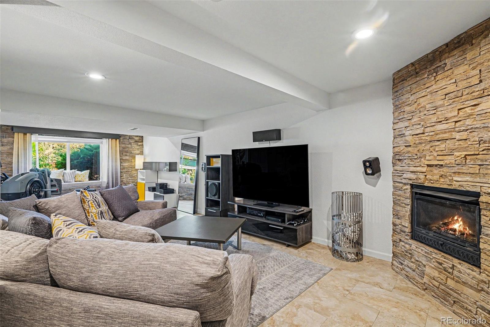 MLS Image #29 for 9690 s dover way,littleton, Colorado