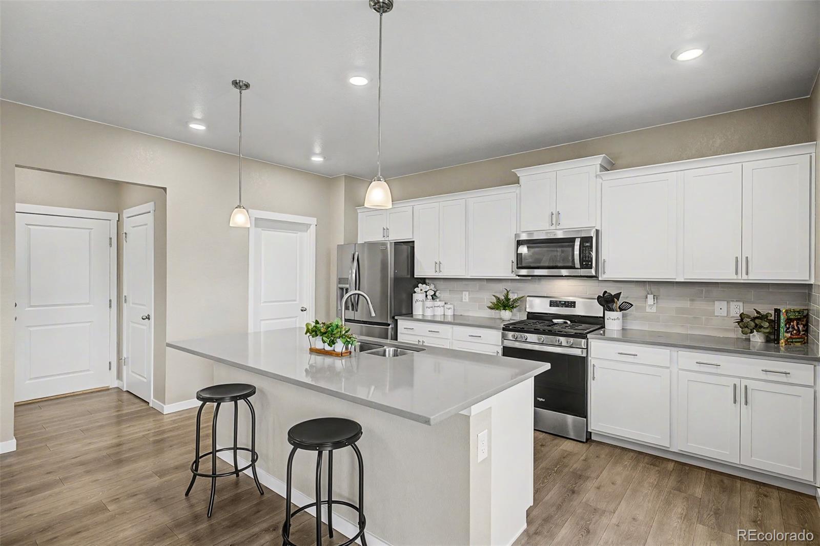 MLS Image #12 for 15704  roslyn street,thornton, Colorado