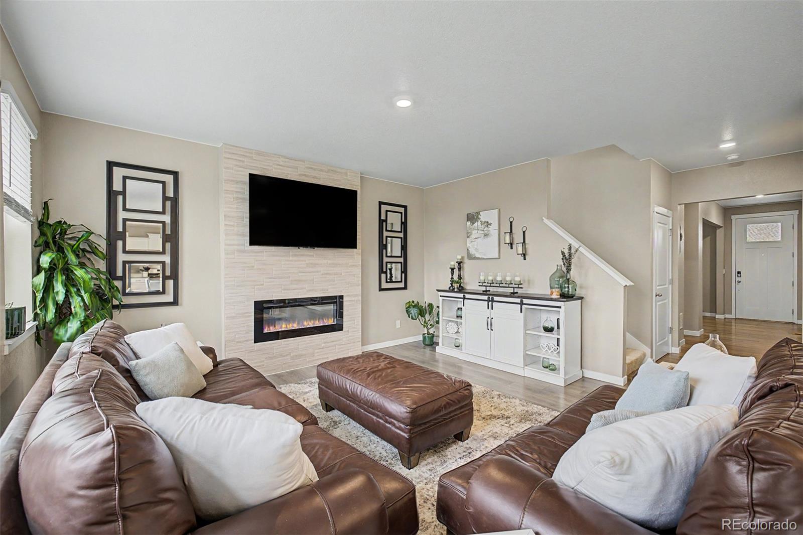 MLS Image #5 for 15704  roslyn street,thornton, Colorado