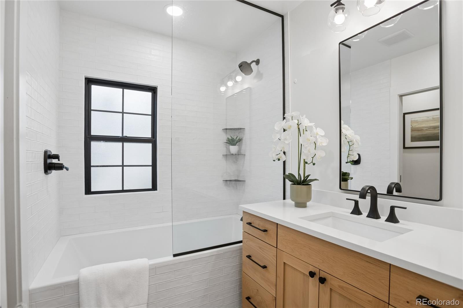MLS Image #17 for 2054 s saint paul street,denver, Colorado
