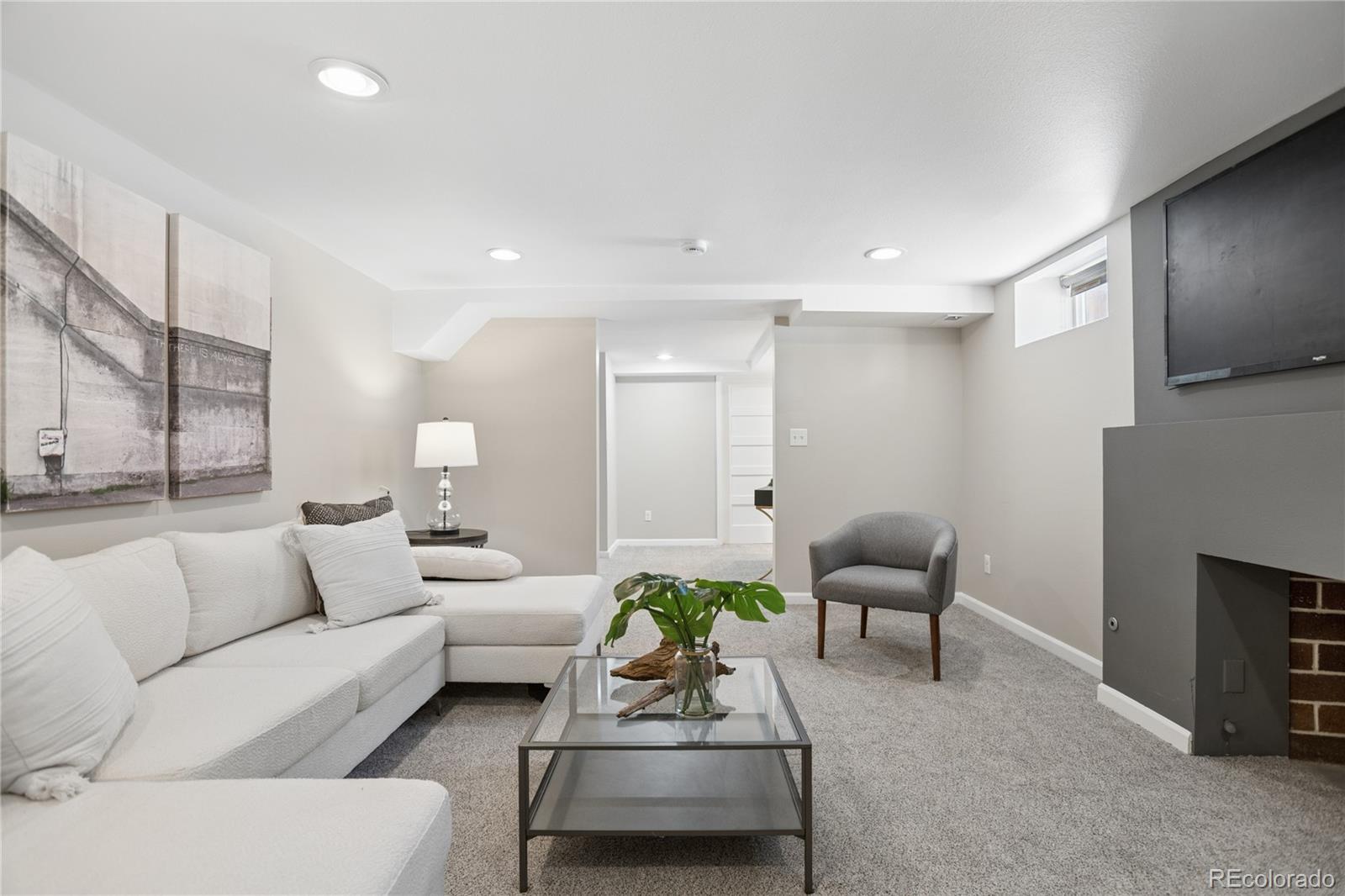 MLS Image #29 for 2054 s saint paul street,denver, Colorado