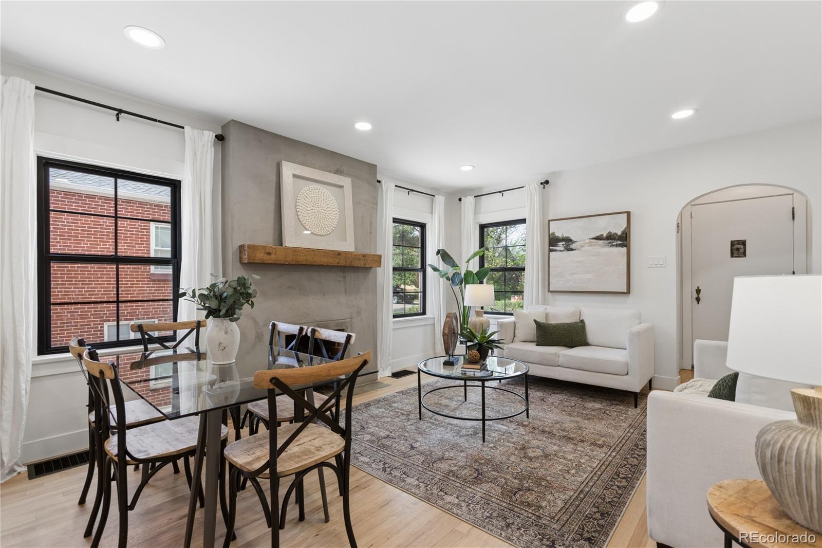 MLS Image #4 for 2054 s saint paul street,denver, Colorado