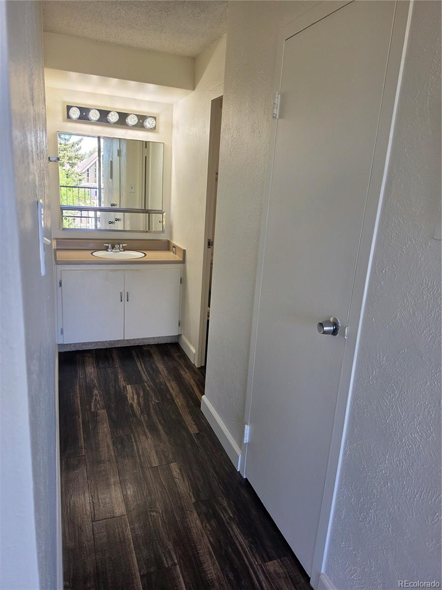 MLS Image #6 for 4800 e hale parkway 209n,denver, Colorado