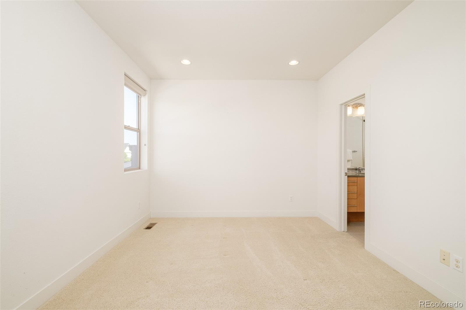 MLS Image #26 for 5054  valentia street,denver, Colorado