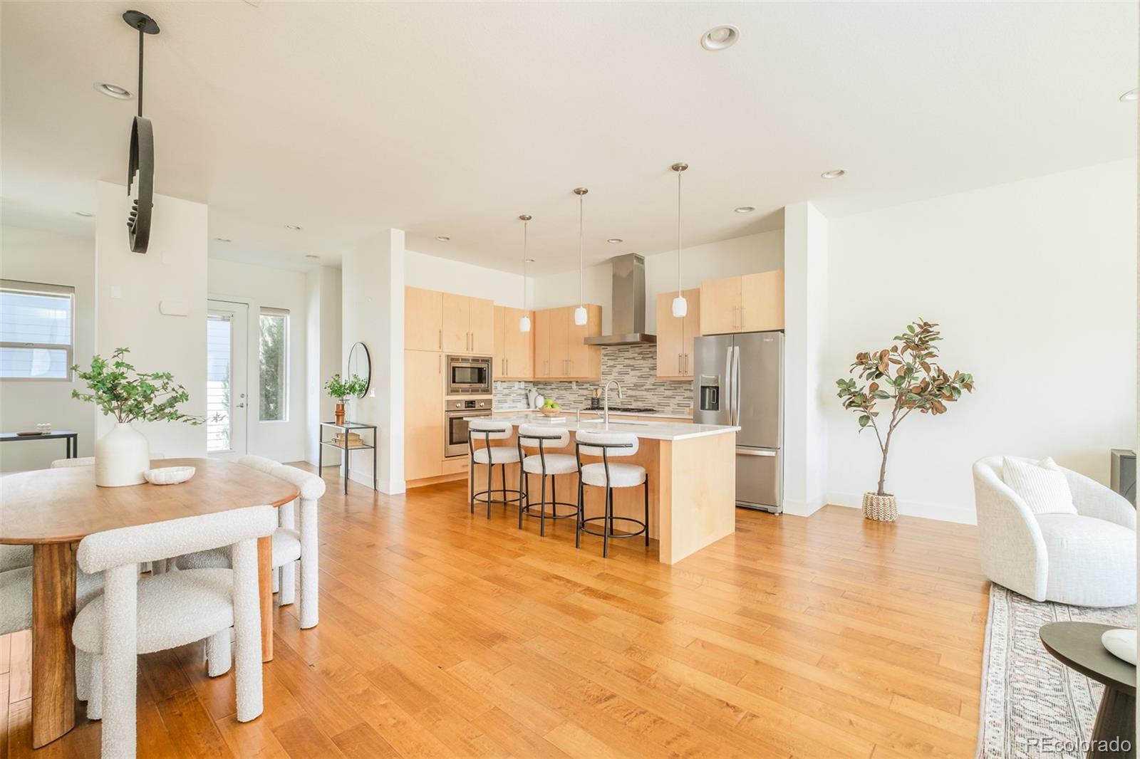 MLS Image #3 for 5054  valentia street,denver, Colorado