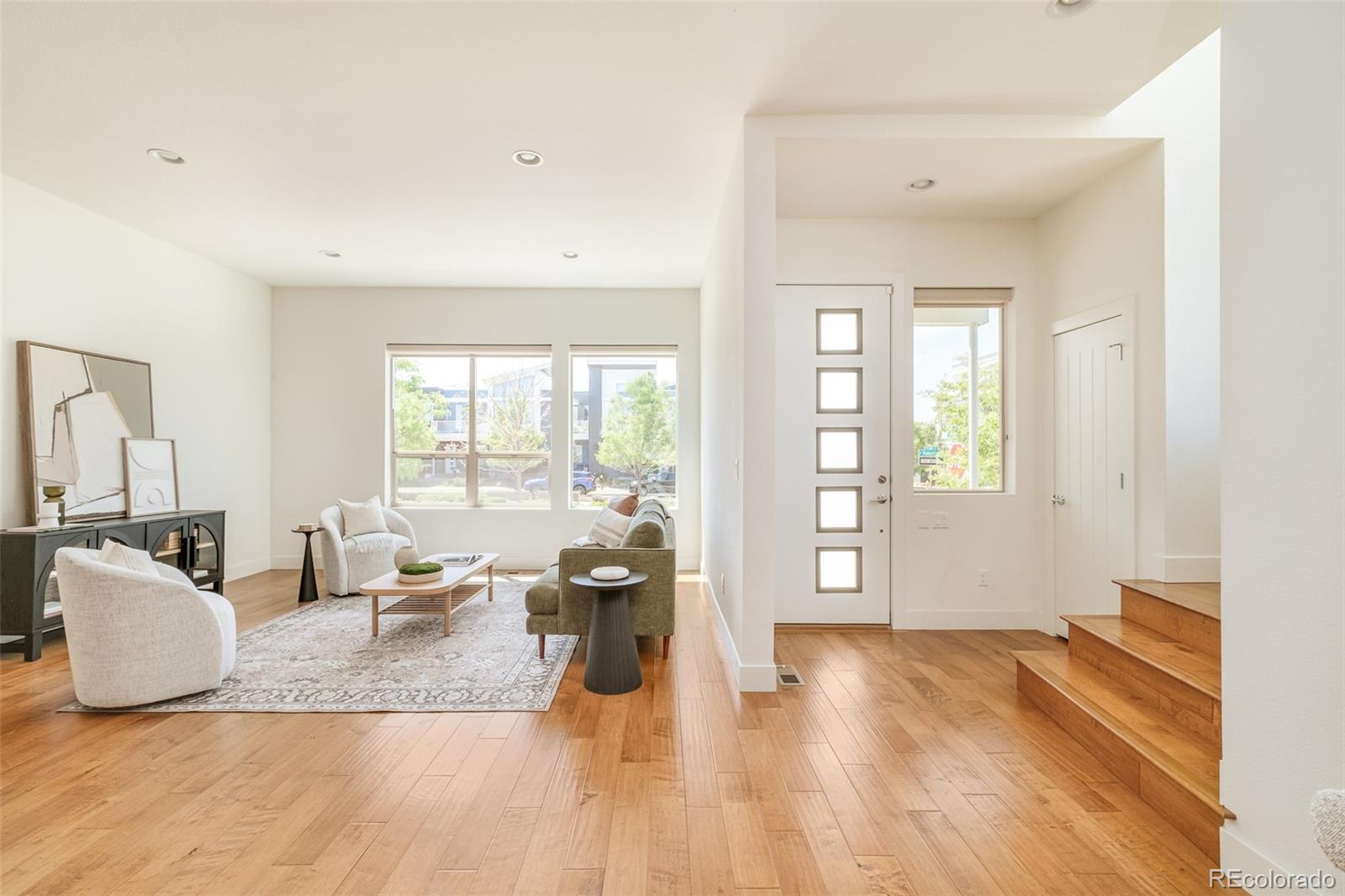 MLS Image #5 for 5054  valentia street,denver, Colorado