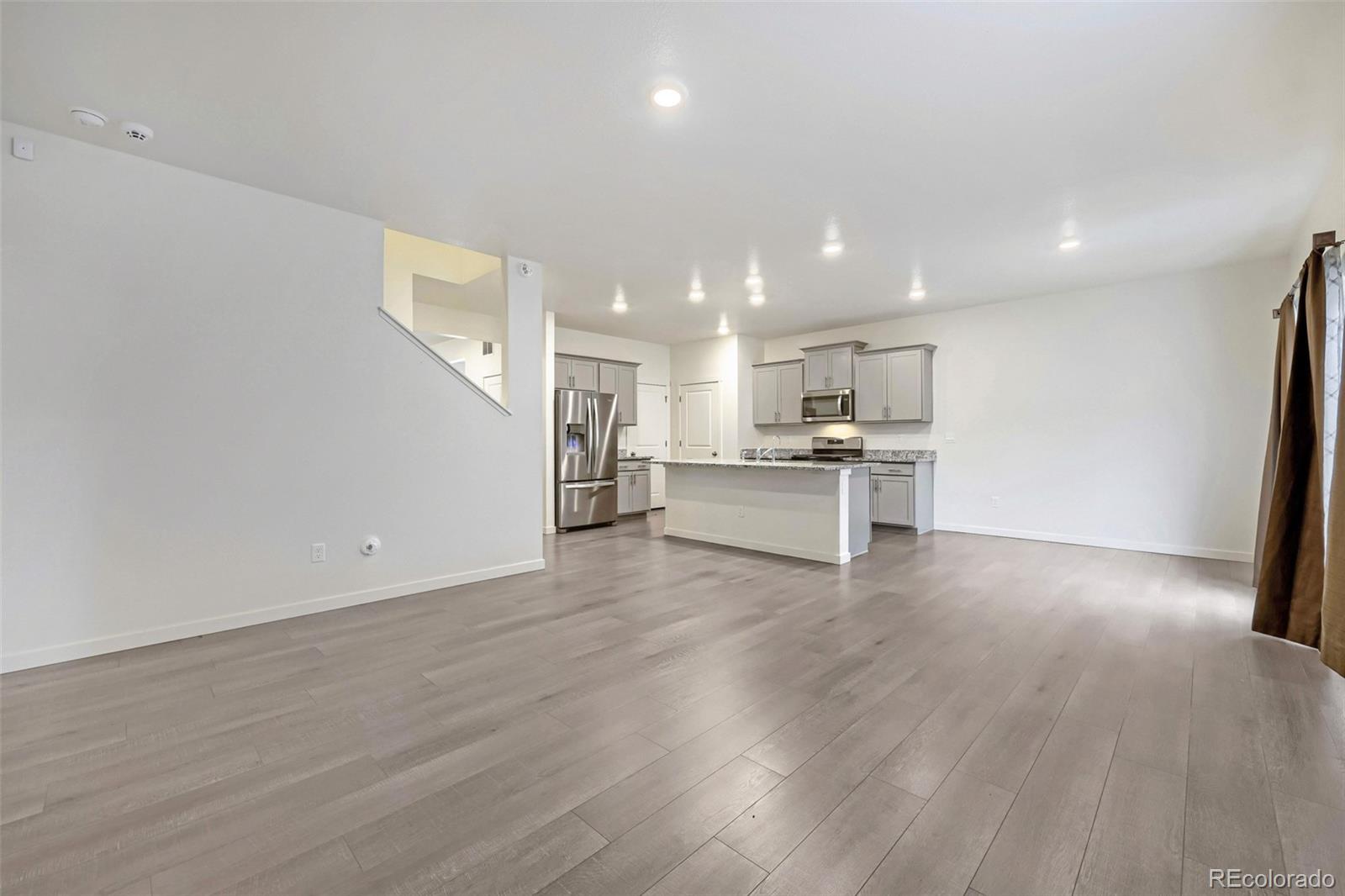 MLS Image #11 for 801  crest street,brighton, Colorado