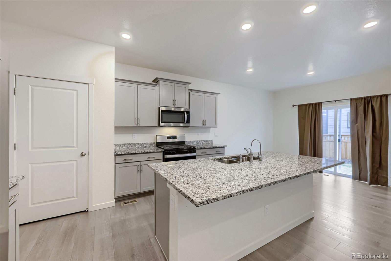 MLS Image #7 for 801  crest street,brighton, Colorado