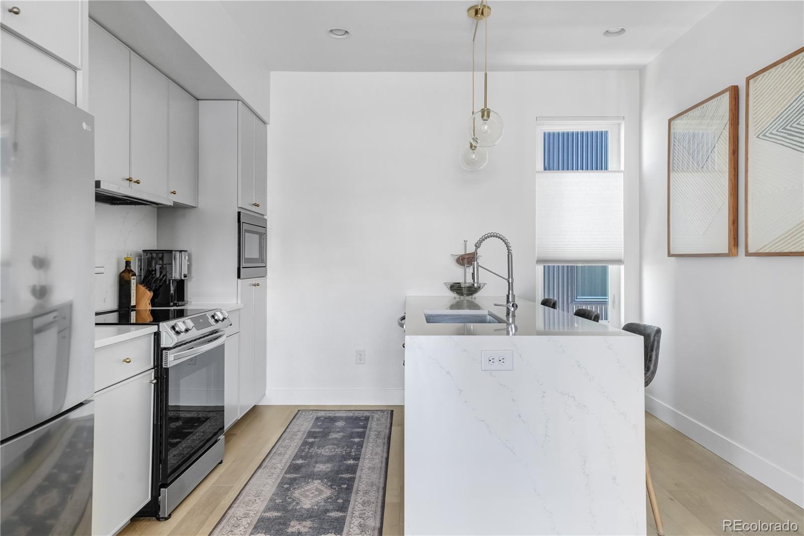 MLS Image #11 for 2578 s broadway  ,denver, Colorado