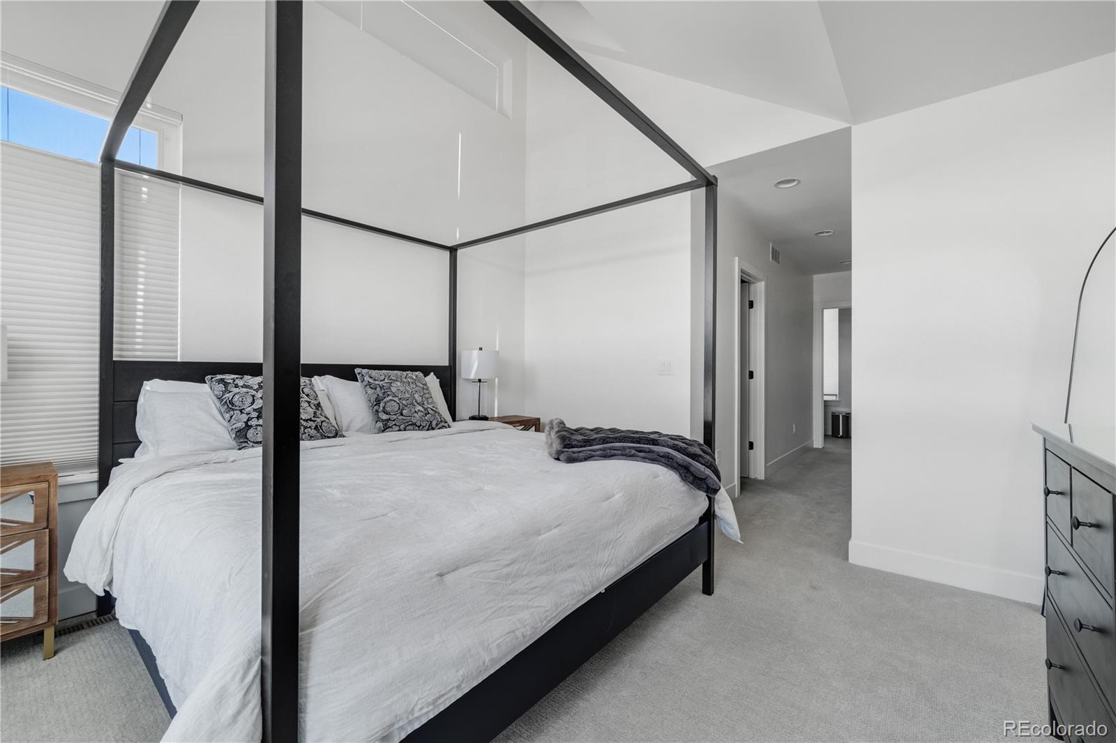 MLS Image #17 for 2578 s broadway  ,denver, Colorado