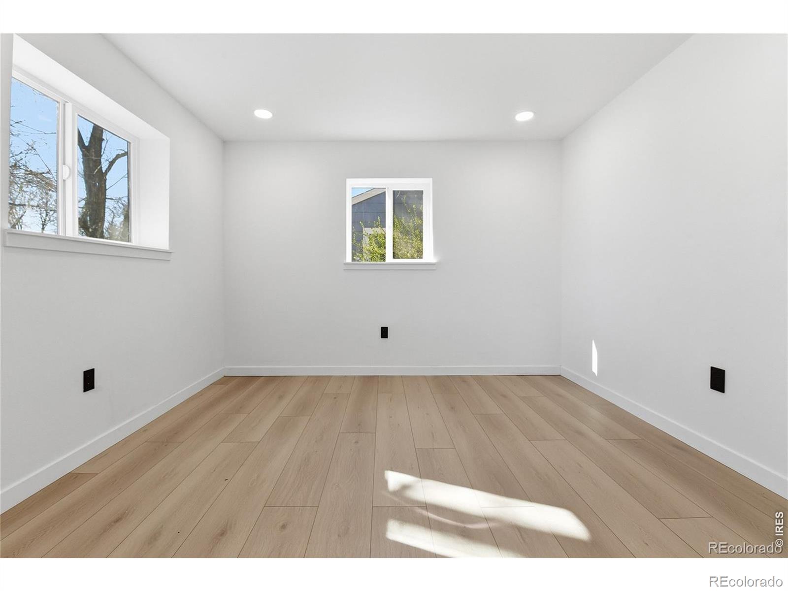 MLS Image #12 for 1431 s glencoe street,denver, Colorado