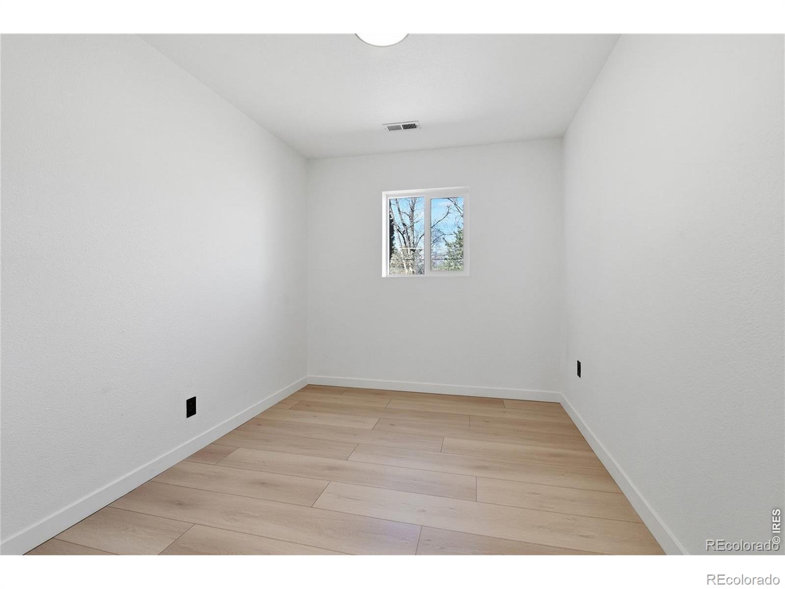 MLS Image #29 for 1431 s glencoe street,denver, Colorado