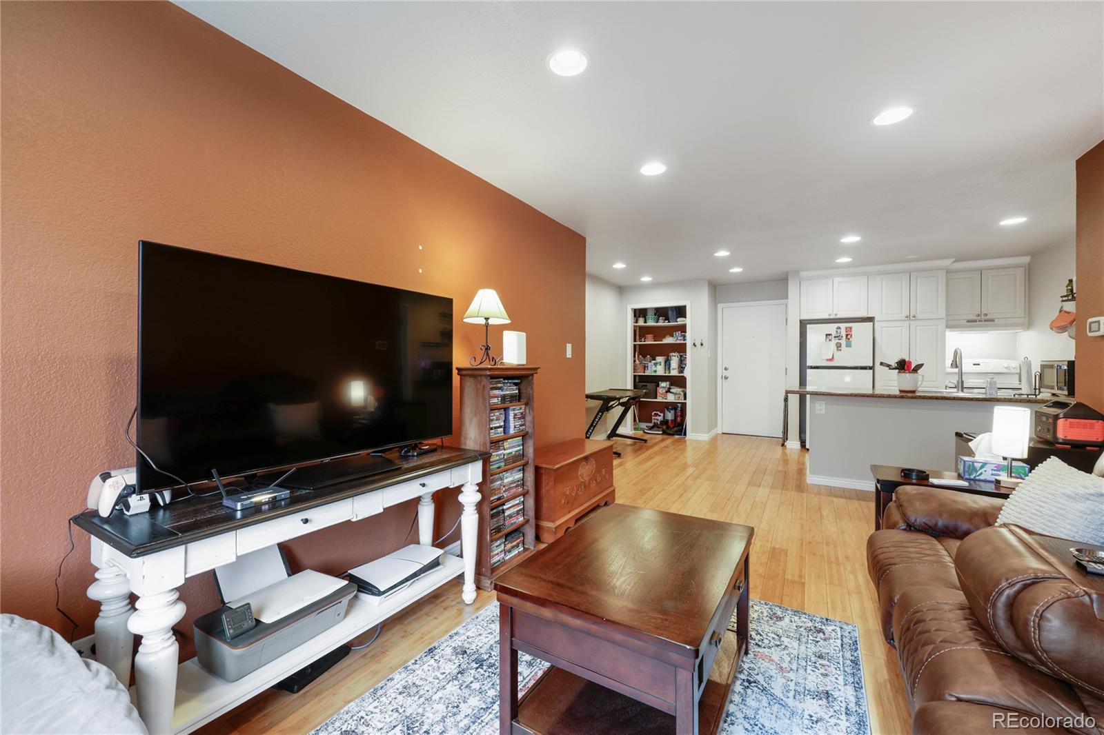 MLS Image #3 for 747 w 96th avenue 2,thornton, Colorado