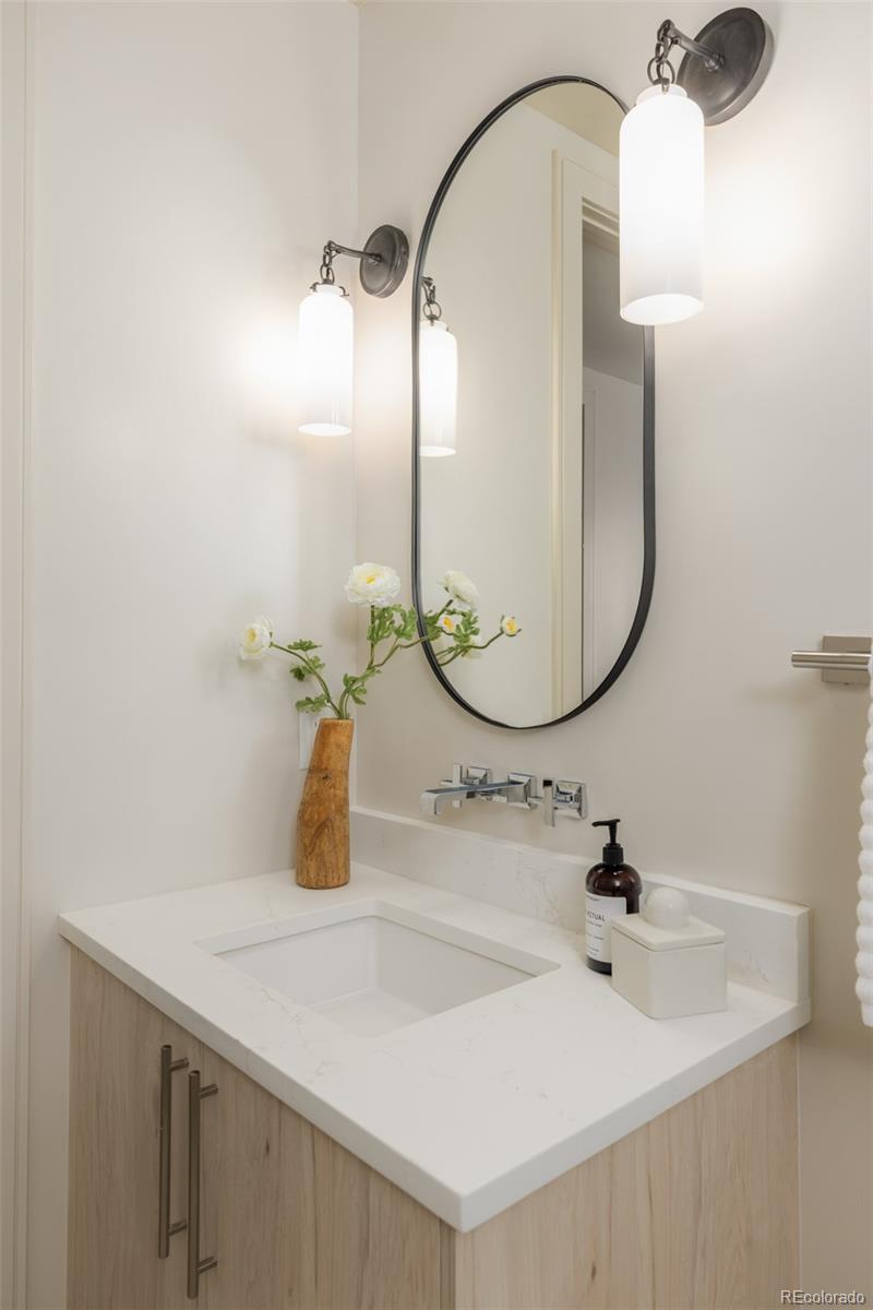 MLS Image #26 for 331 s gaylord street,denver, Colorado