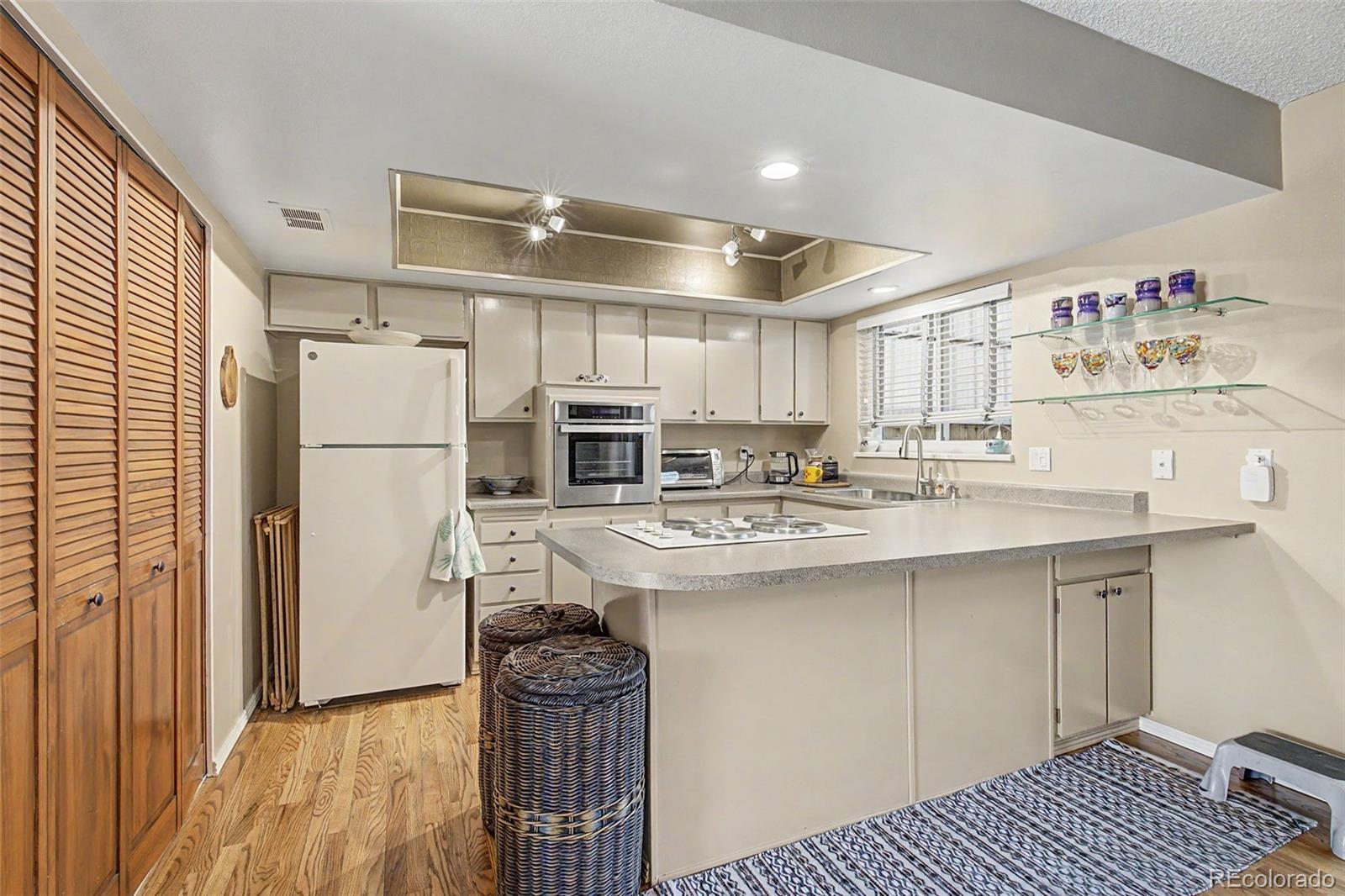MLS Image #8 for 9002 e mansfield avenue ,denver, Colorado