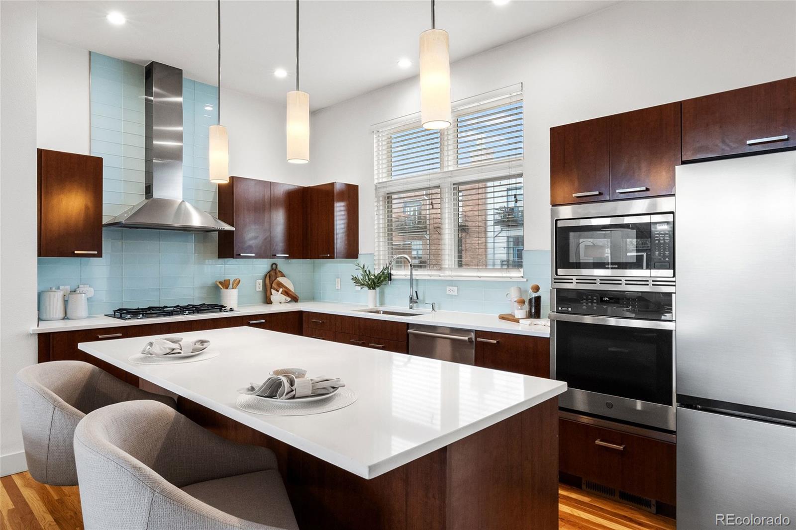 MLS Image #11 for 2515  larimer street,denver, Colorado