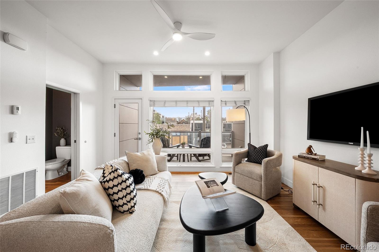 MLS Image #14 for 2515  larimer street,denver, Colorado