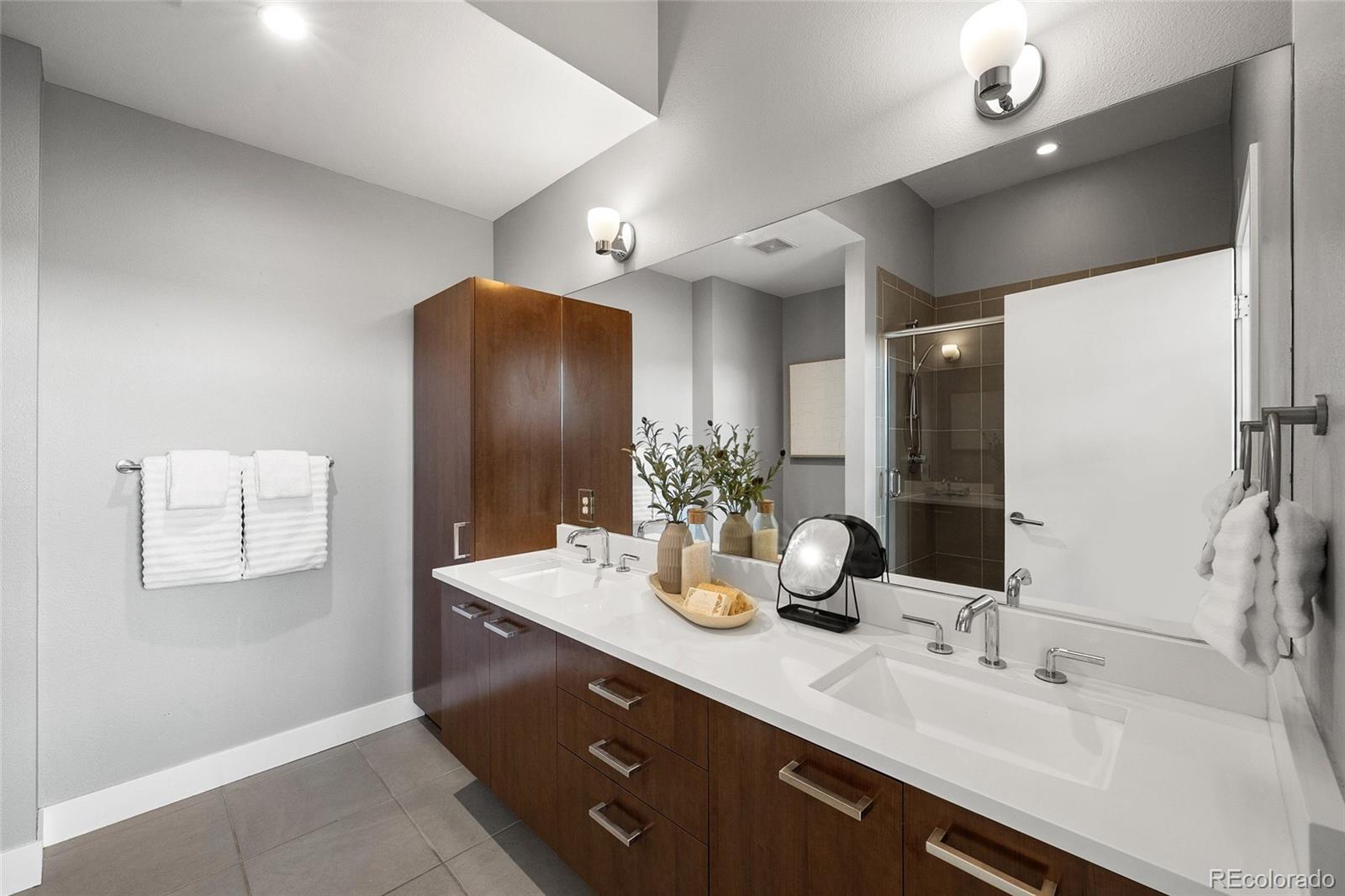 MLS Image #22 for 2515  larimer street,denver, Colorado