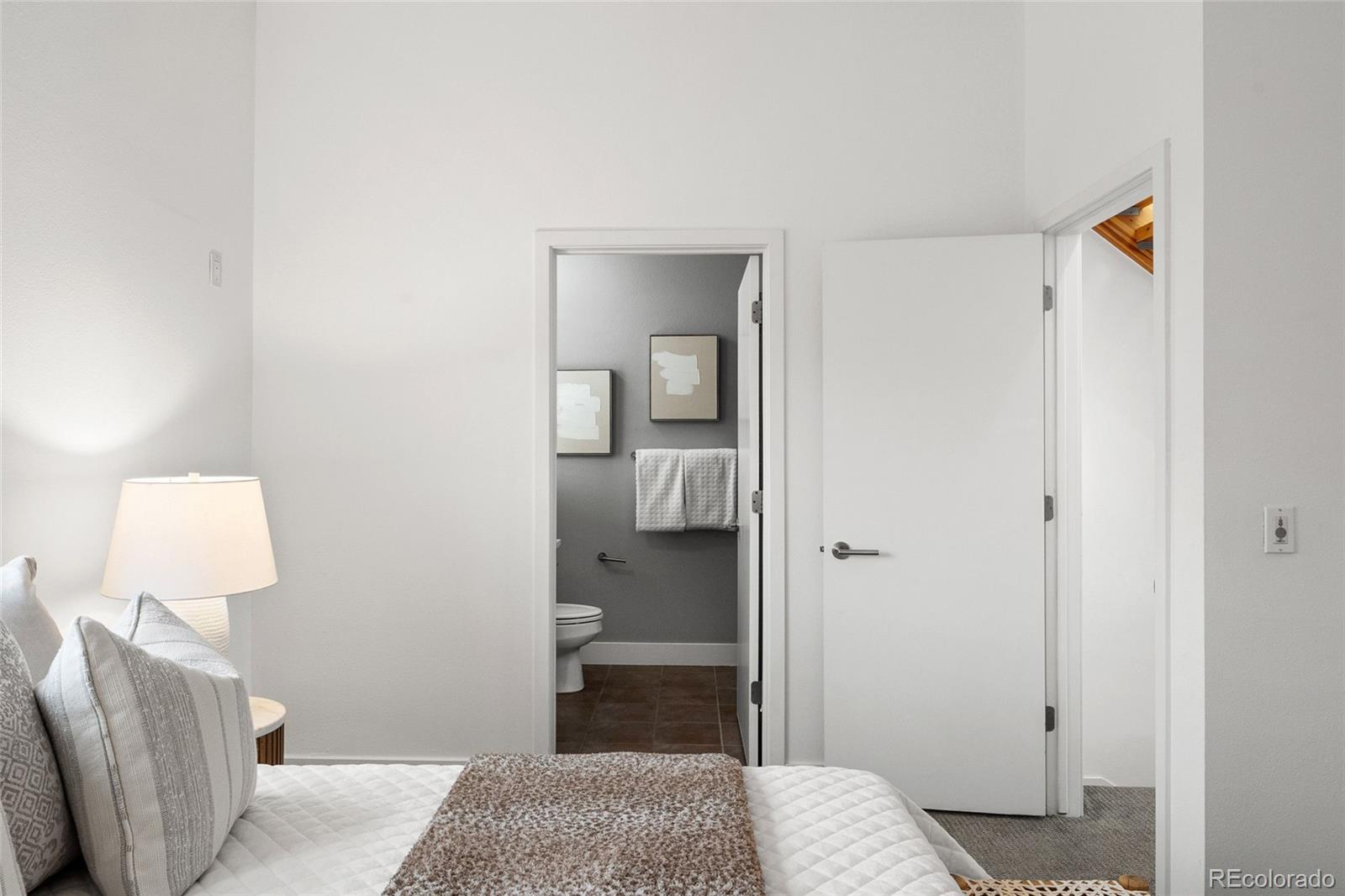MLS Image #28 for 2515  larimer street,denver, Colorado