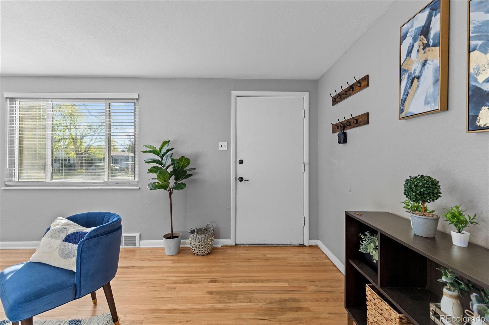 MLS Image #2 for 817  fulton street,aurora, Colorado