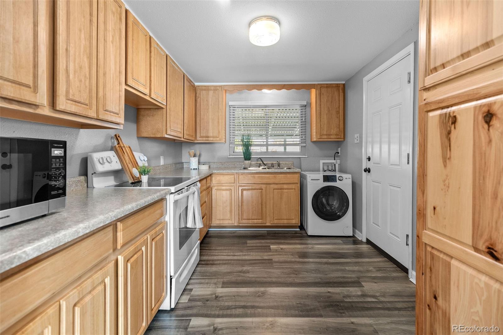 MLS Image #8 for 817  fulton street,aurora, Colorado