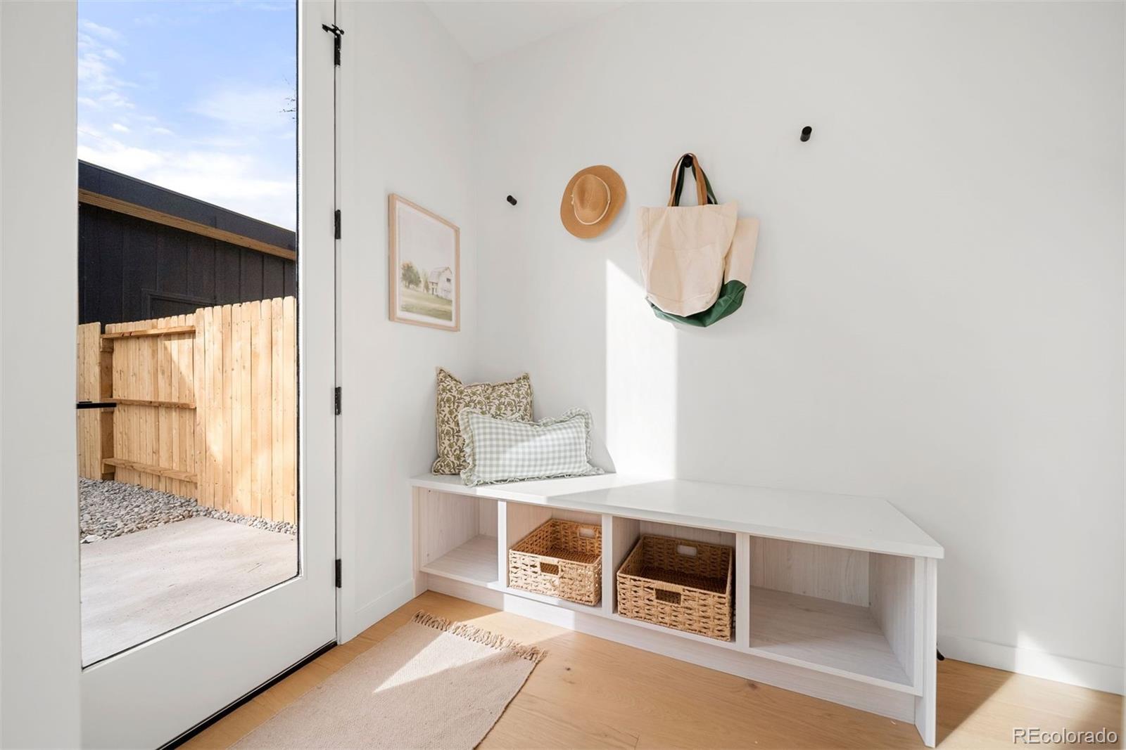 MLS Image #15 for 2359 s bannock street,denver, Colorado