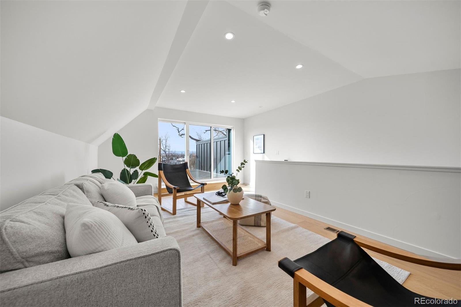 MLS Image #45 for 2359 s bannock street,denver, Colorado