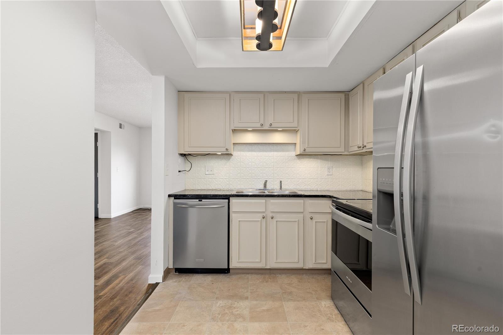 MLS Image #13 for 3550 s harlan street,denver, Colorado