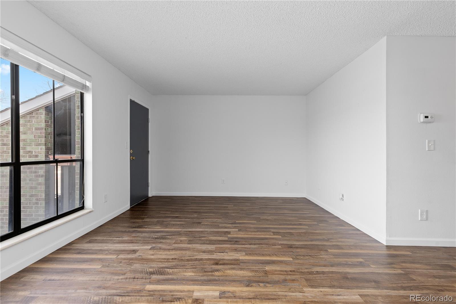 MLS Image #4 for 3550 s harlan street,denver, Colorado