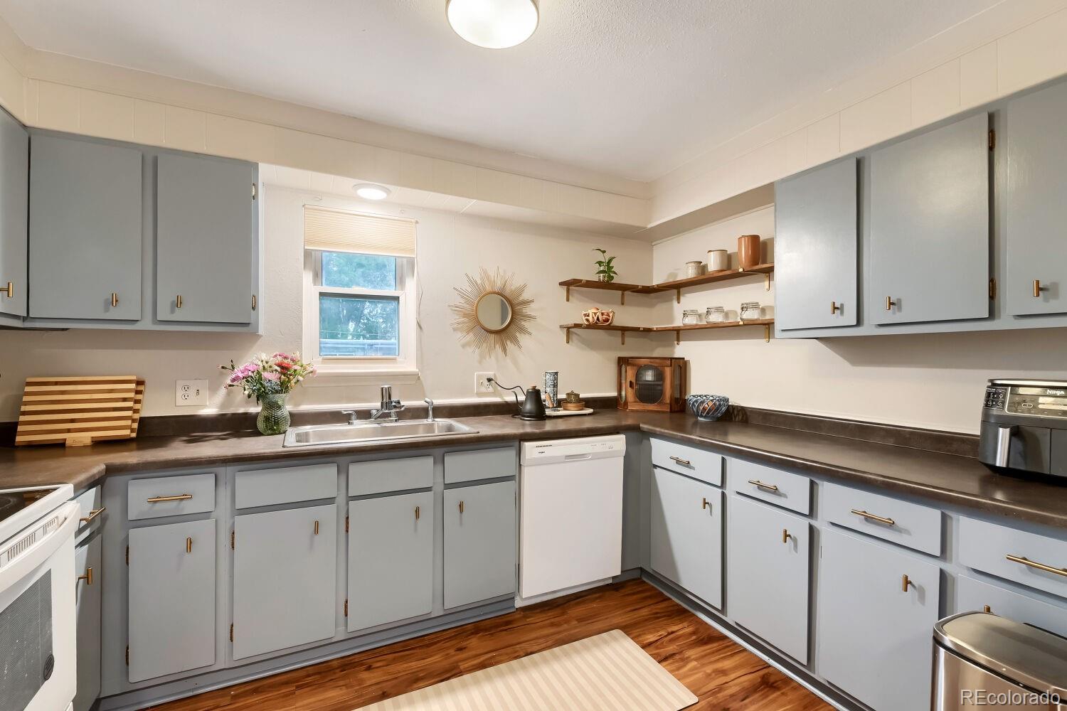 MLS Image #5 for 5700 w 28th avenue,wheat ridge, Colorado