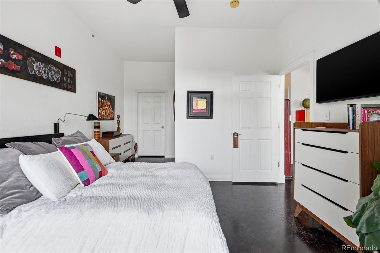 MLS Image #14 for 277 n broadway  209,denver, Colorado