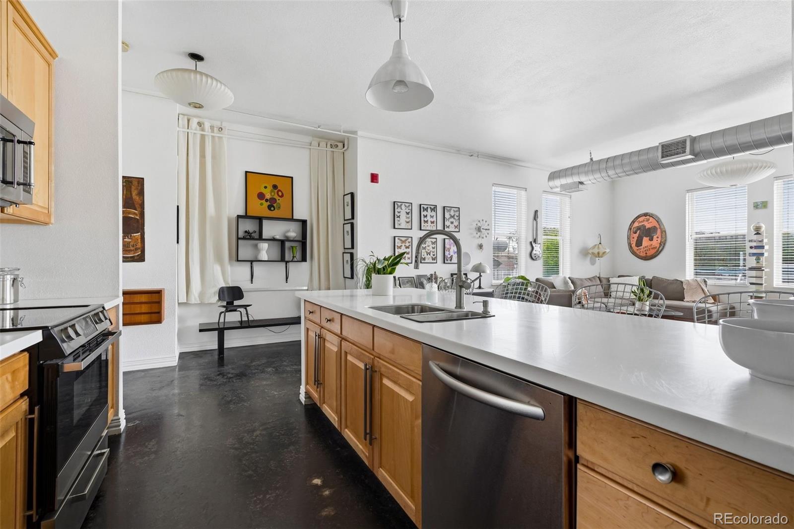 MLS Image #9 for 277 n broadway  209,denver, Colorado