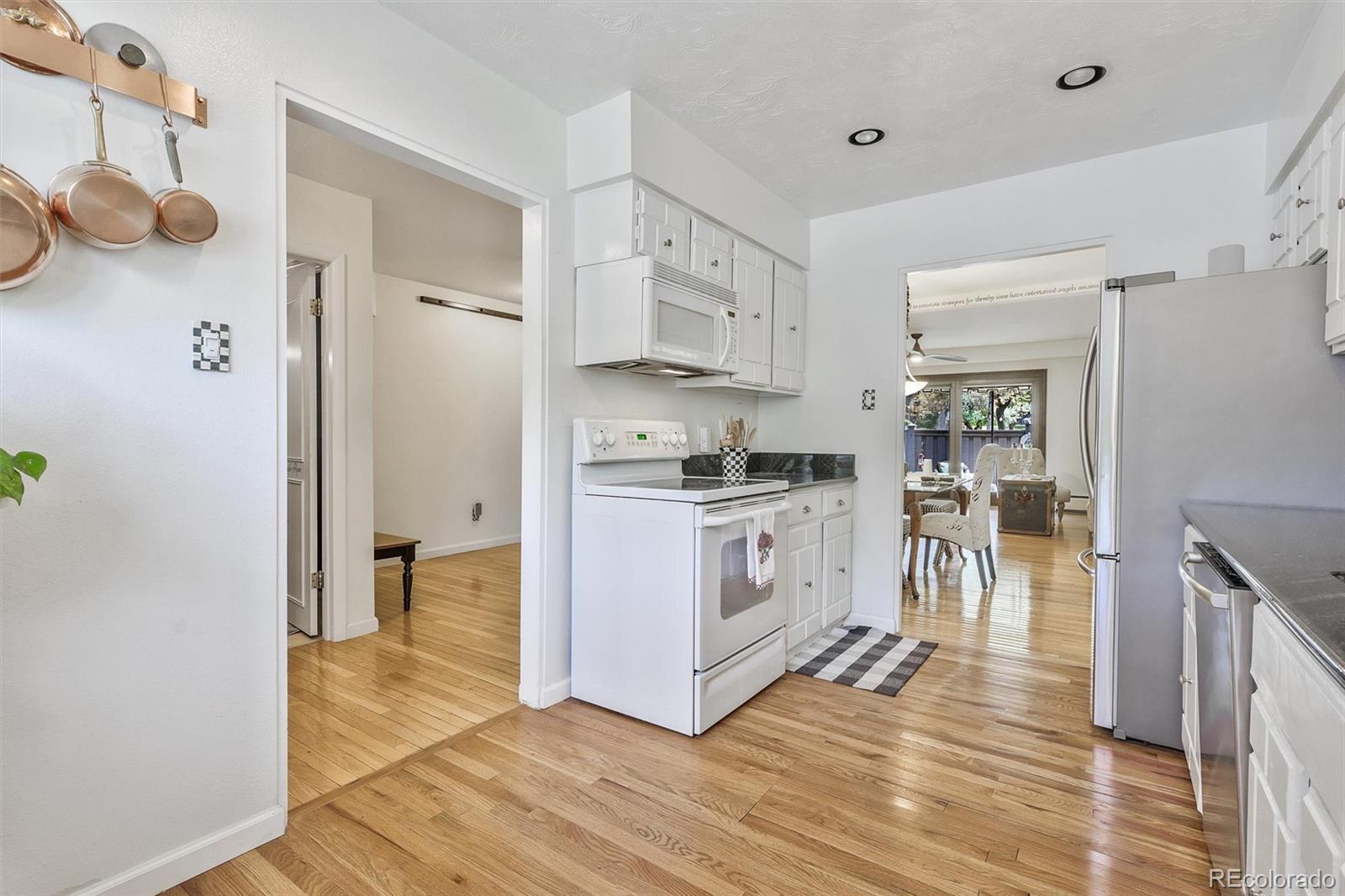 MLS Image #10 for 3538 s ivanhoe street ,denver, Colorado