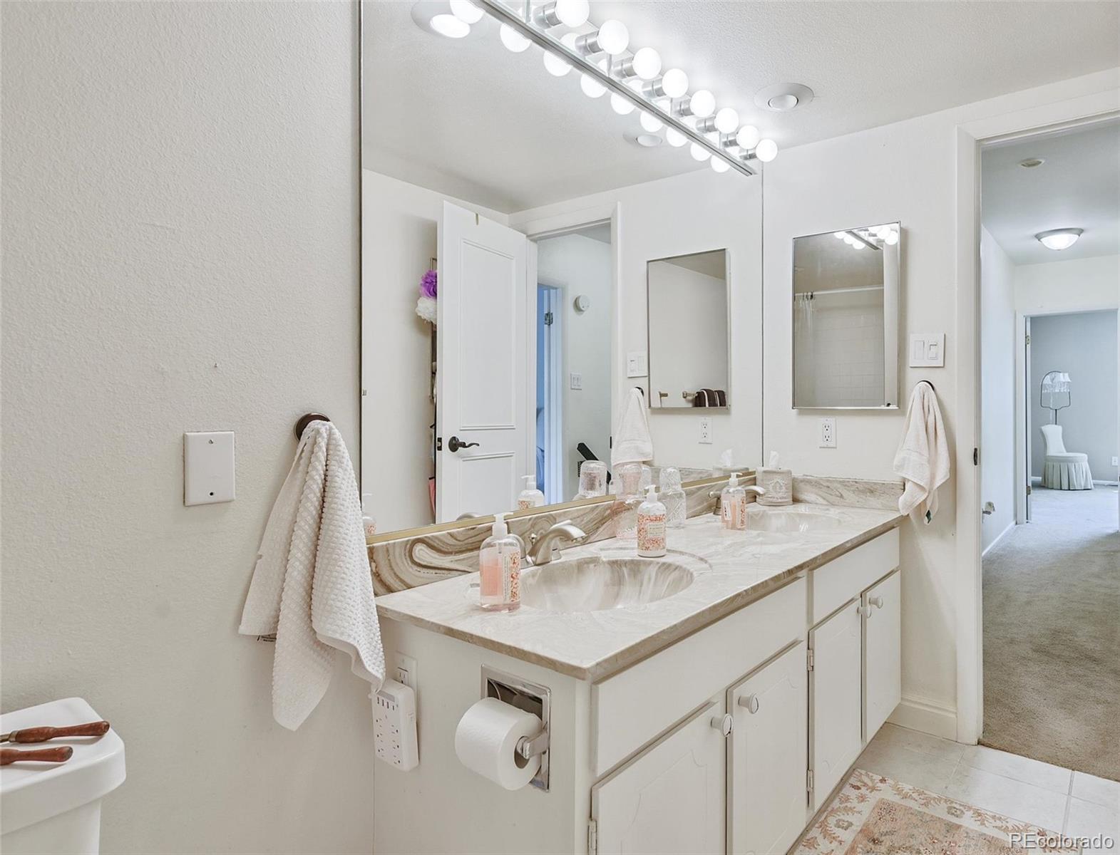 MLS Image #22 for 3538 s ivanhoe street ,denver, Colorado