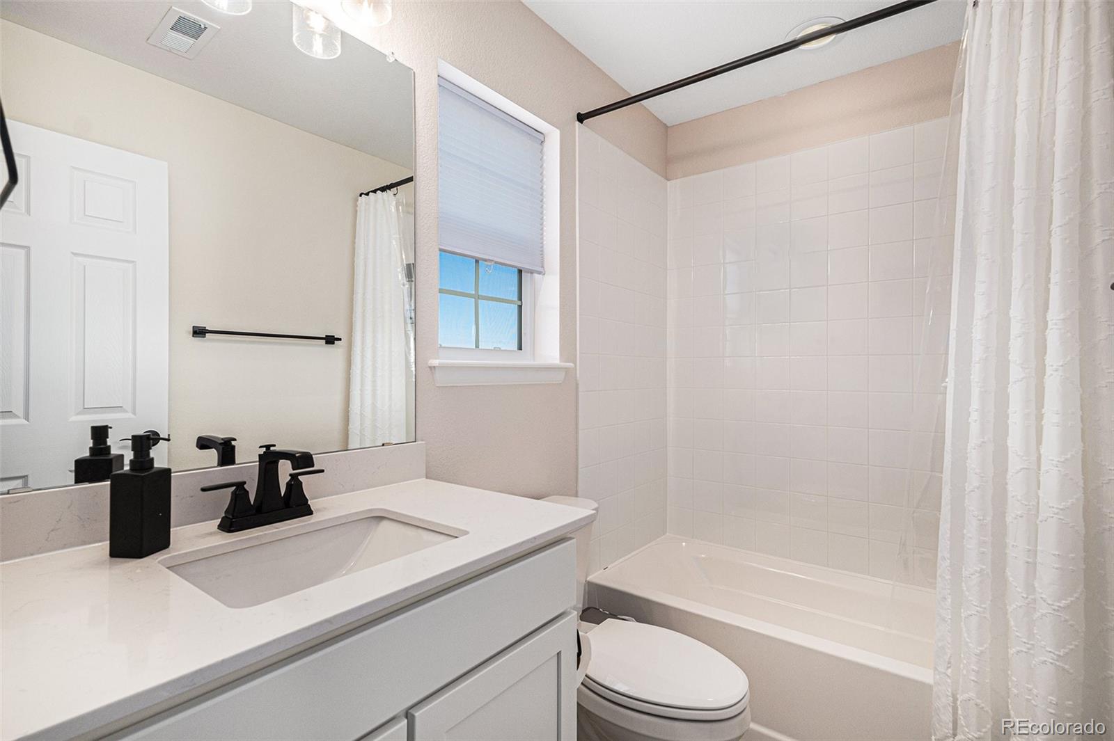 MLS Image #17 for 7338 s yantley way,aurora, Colorado