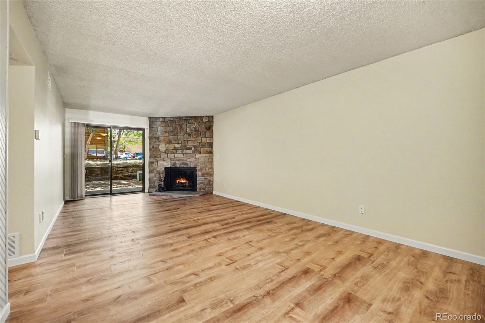 MLS Image #3 for 433  wright street 103,lakewood, Colorado