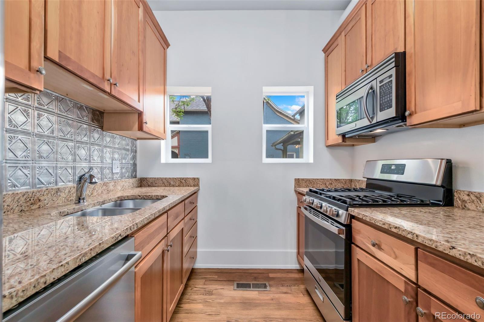 MLS Image #16 for 2081 n ogden street,denver, Colorado