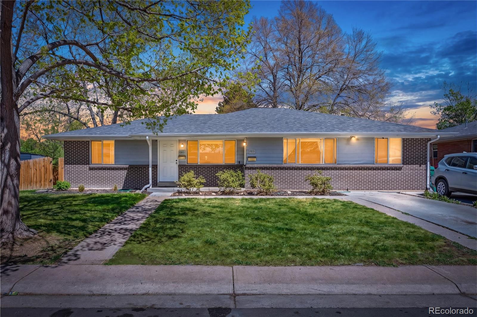 MLS Image #2 for 13611 e nevada place,aurora, Colorado