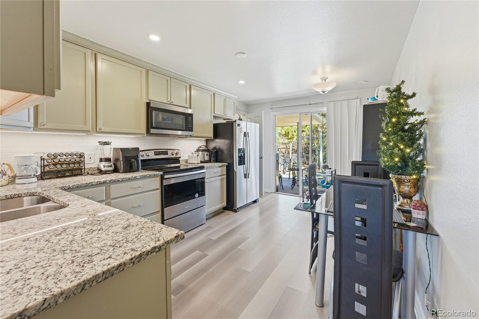 MLS Image #33 for 13611 e nevada place,aurora, Colorado