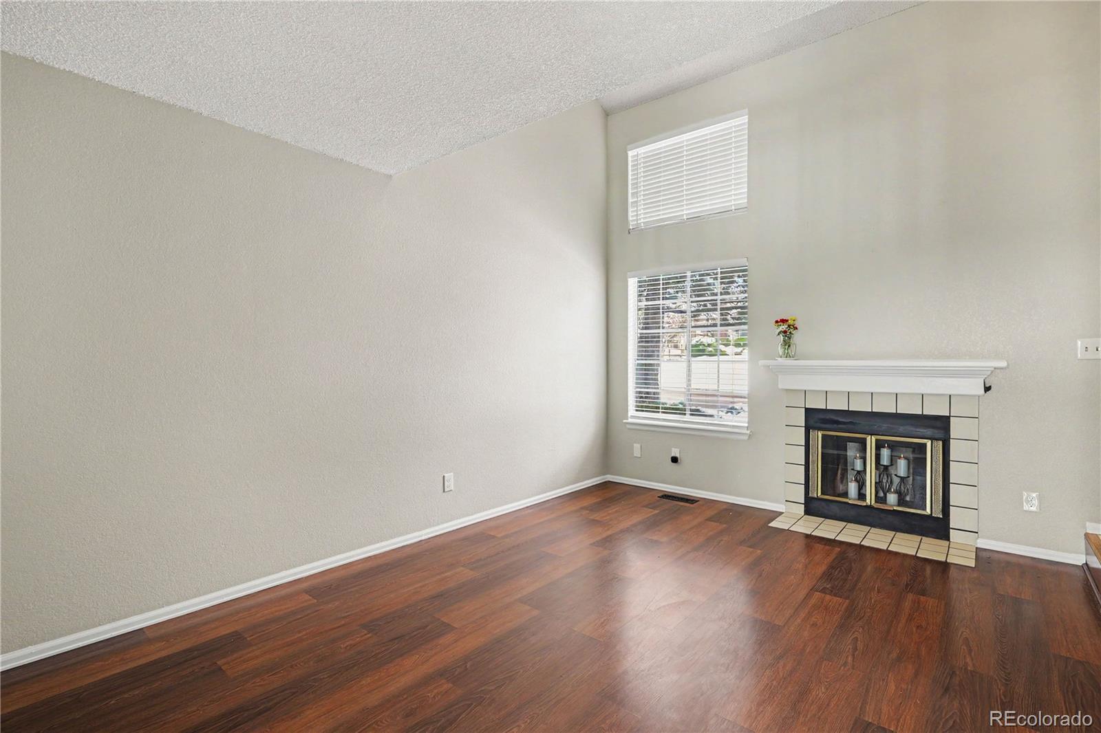 MLS Image #2 for 828  summer drive,highlands ranch, Colorado