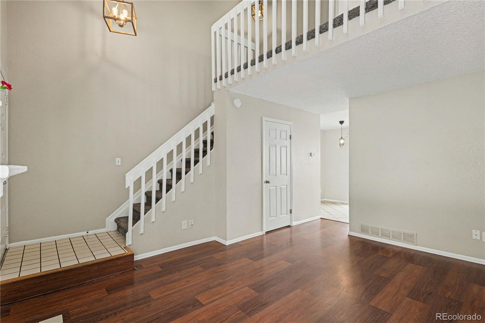 MLS Image #5 for 828  summer drive,highlands ranch, Colorado