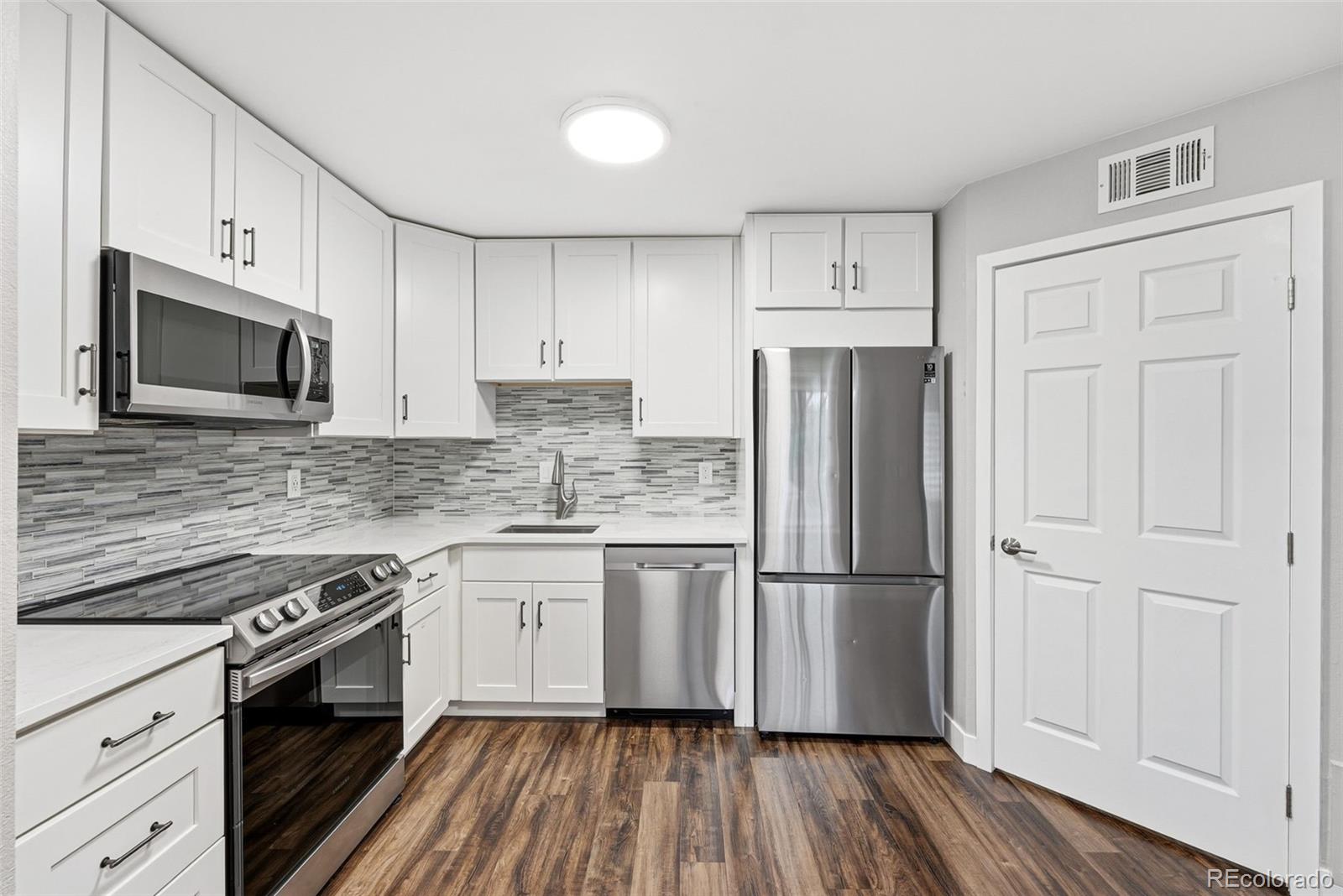 MLS Image #5 for 8601 e dry creek road,englewood, Colorado