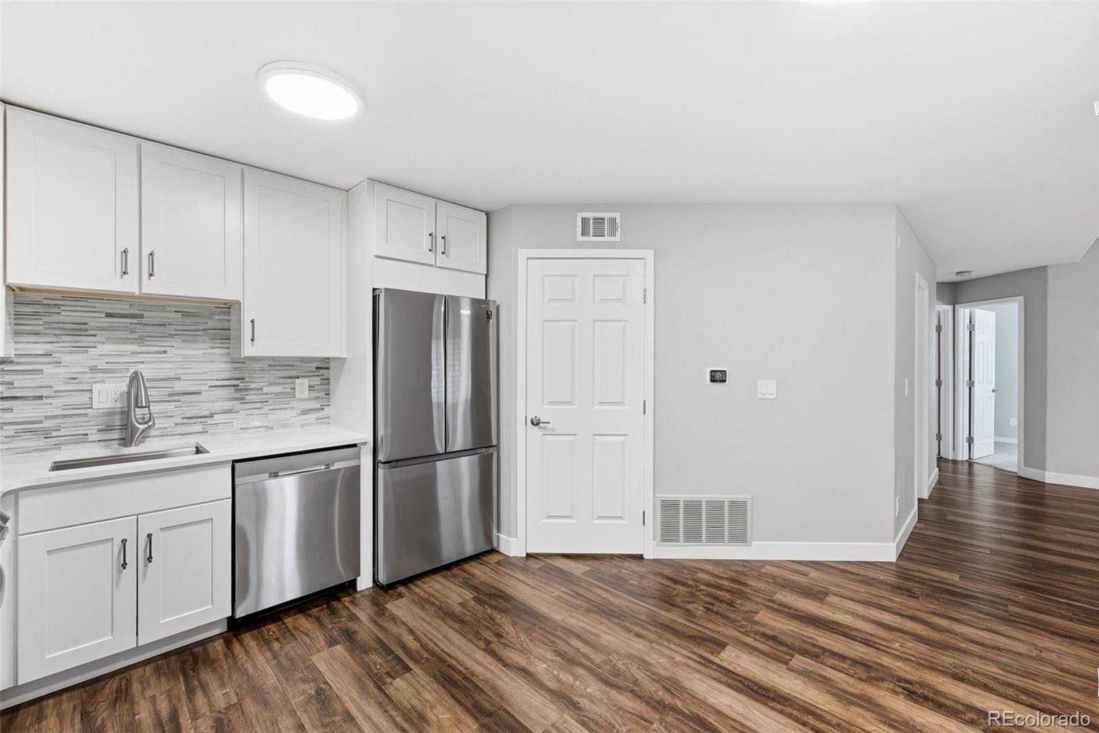 MLS Image #6 for 8601 e dry creek road,englewood, Colorado