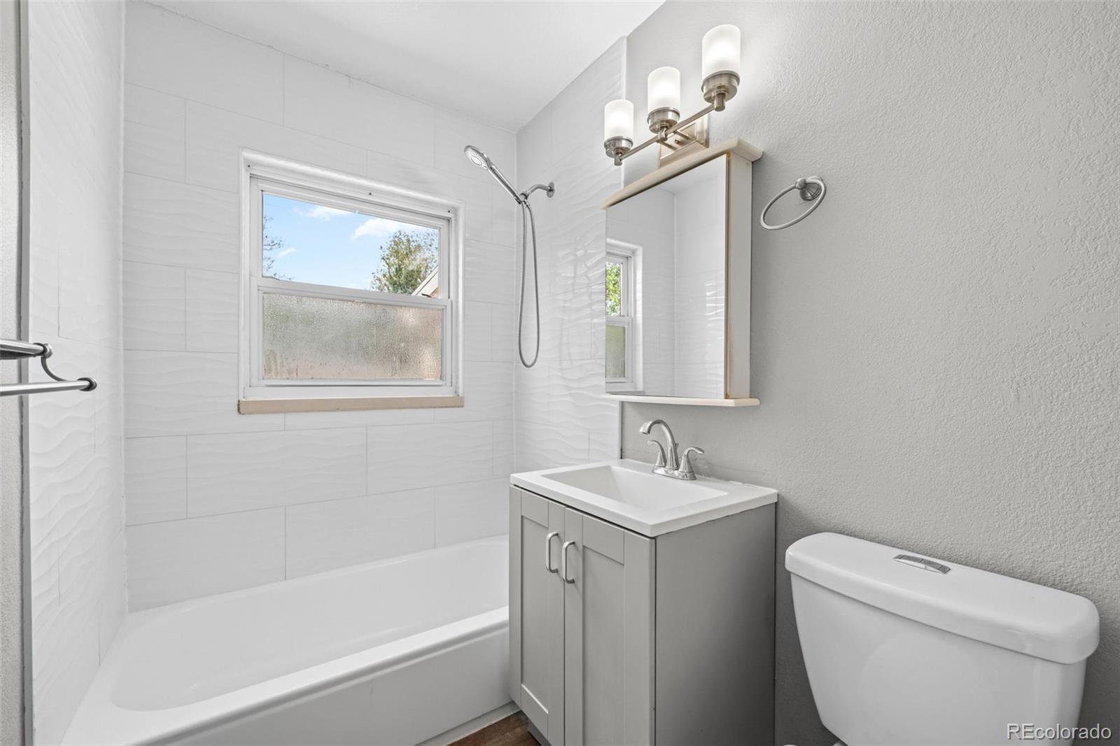 MLS Image #17 for 3001 s forest street,denver, Colorado