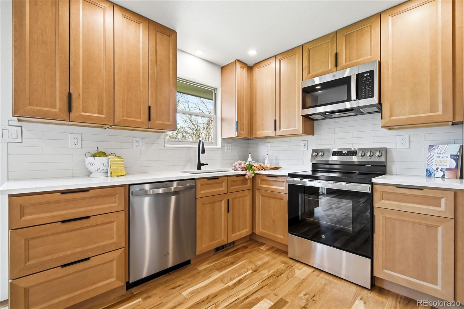 MLS Image #11 for 8855 e easter avenue,centennial, Colorado