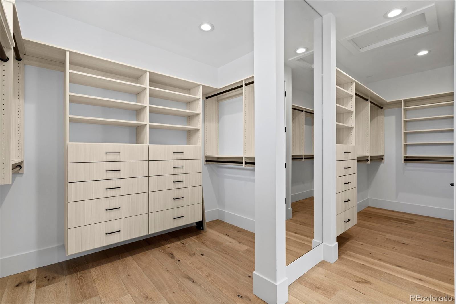 MLS Image #22 for 959 s vine street,denver, Colorado