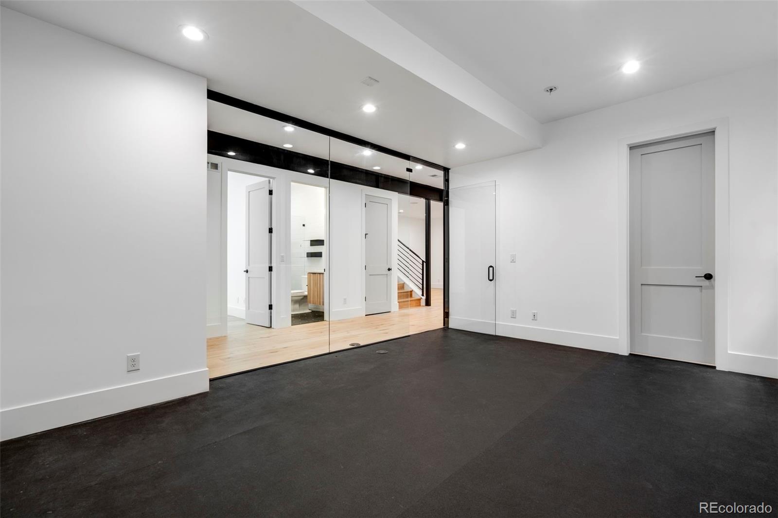 MLS Image #31 for 959 s vine street,denver, Colorado