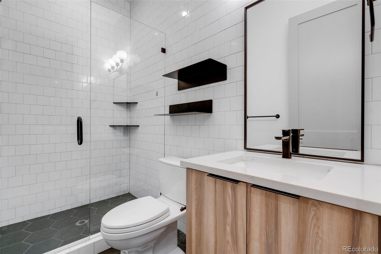 MLS Image #36 for 959 s vine street,denver, Colorado